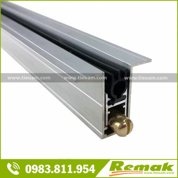 Thanh chặn cửa tự co Remak® Heavy Duty – Cách âm, cách nhiệt, chống cháy, ngăn côn trùng