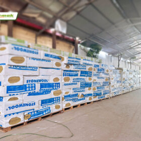 Vì sao nên dùng bông khoáng xỉ Remak Stonewool cách âm quán bar?