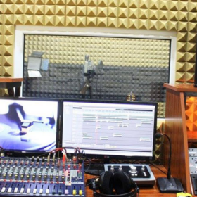 Xu hướng sử dụng mút tiêu âm làm phòng thu tại nhà